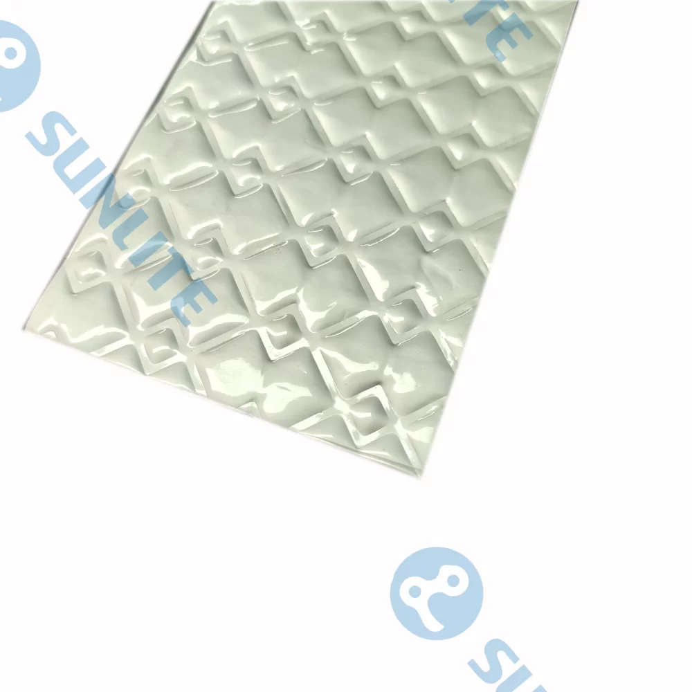 Lightweight Vibration-Damping Plate